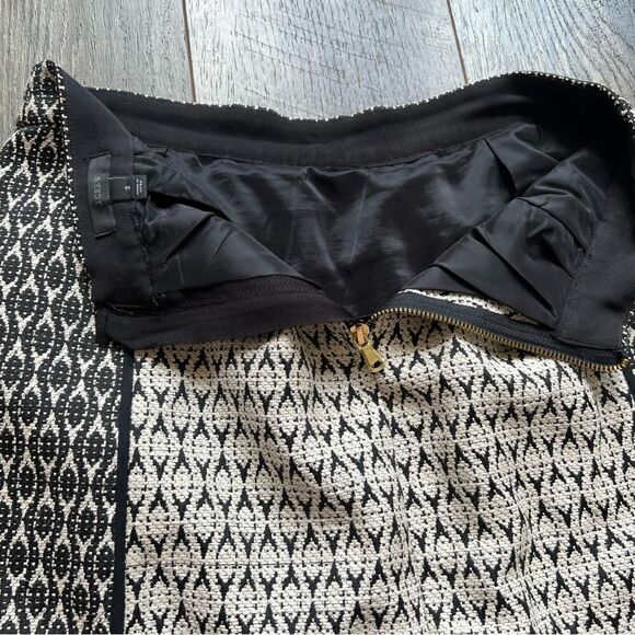 J. Crew Textured Jacquard Block Print Black and White Graphic Mini Skirt Size 8 - Picture 11 of 11